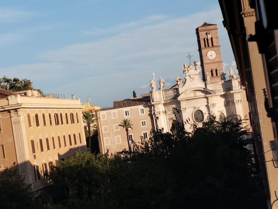 Welcrome Appartamento Roma Centro Екстериор снимка